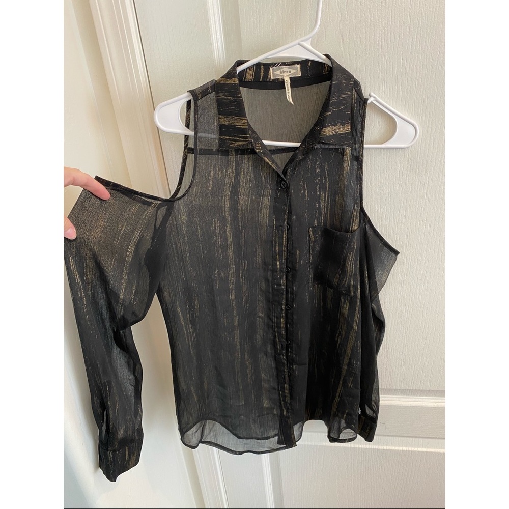 Kirra cold shoulder sheer button down size medium